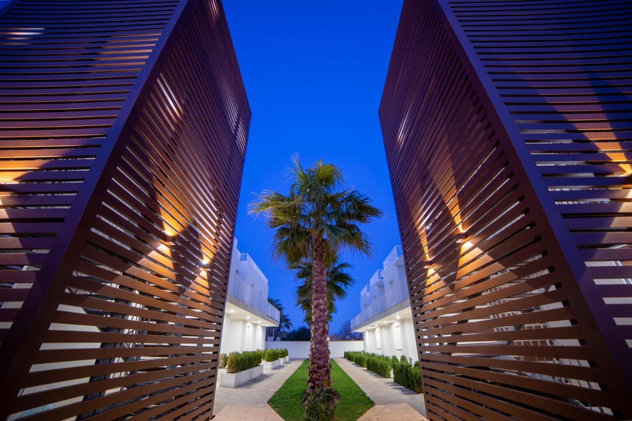 Smart Hotel Ugento ตอร์เร ซาน จิโอวานนิ อูเจนโต ภายนอก รูปภาพ