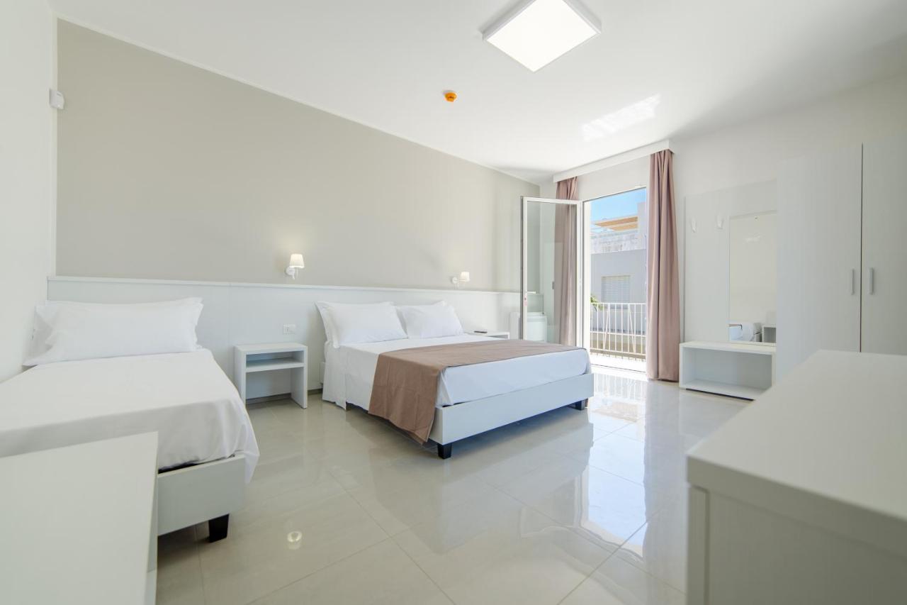Smart Hotel Ugento ตอร์เร ซาน จิโอวานนิ อูเจนโต ภายนอก รูปภาพ