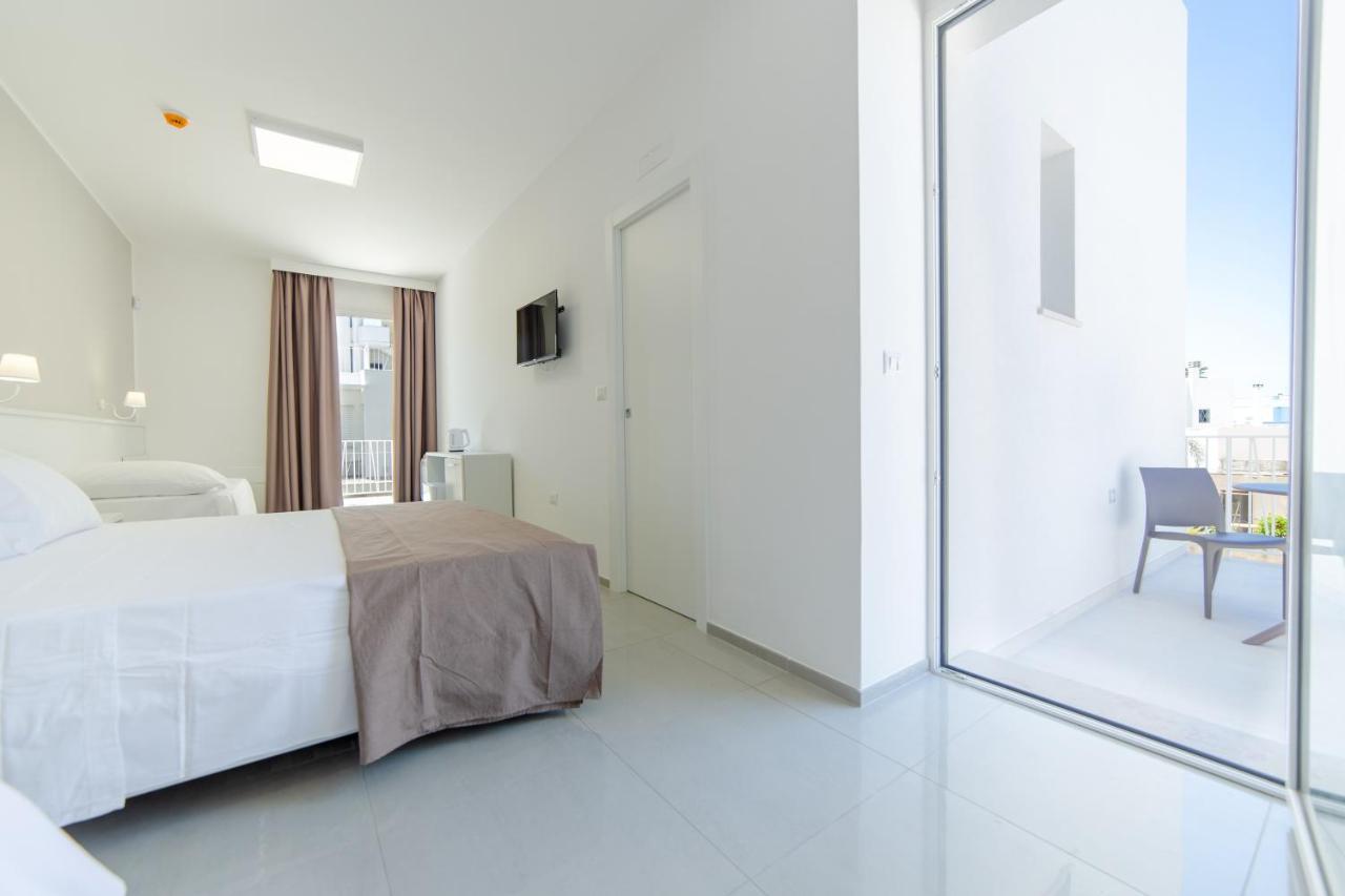 Smart Hotel Ugento ตอร์เร ซาน จิโอวานนิ อูเจนโต ภายนอก รูปภาพ