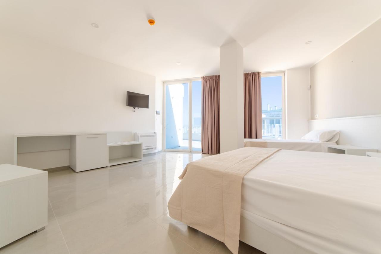 Smart Hotel Ugento ตอร์เร ซาน จิโอวานนิ อูเจนโต ภายนอก รูปภาพ
