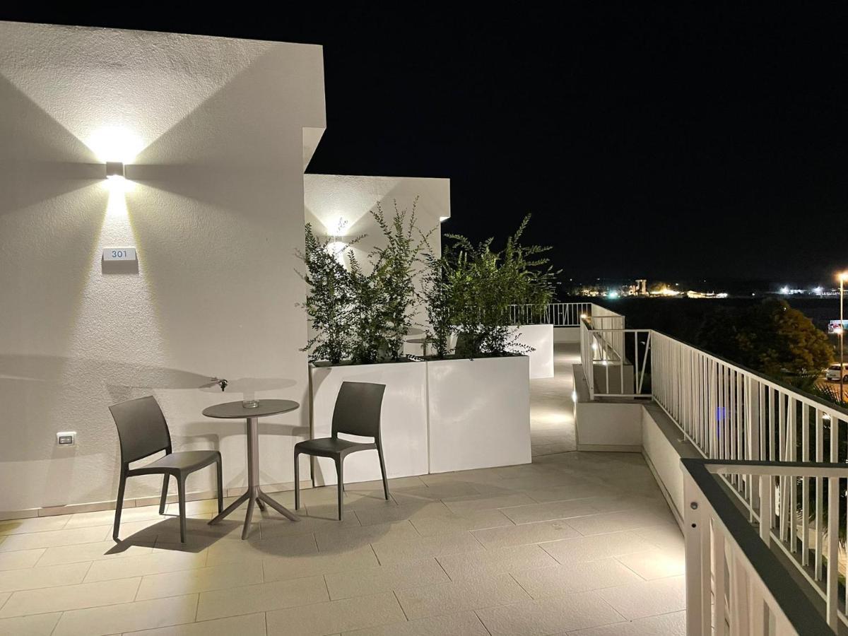 Smart Hotel Ugento ตอร์เร ซาน จิโอวานนิ อูเจนโต ภายนอก รูปภาพ